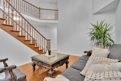 767 Long Point Circle N • Ottawa, ON photo 9