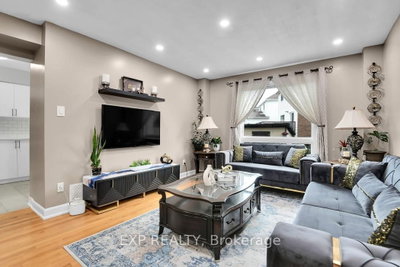 138 Acklam Terrace • Ottawa, ON photo 6