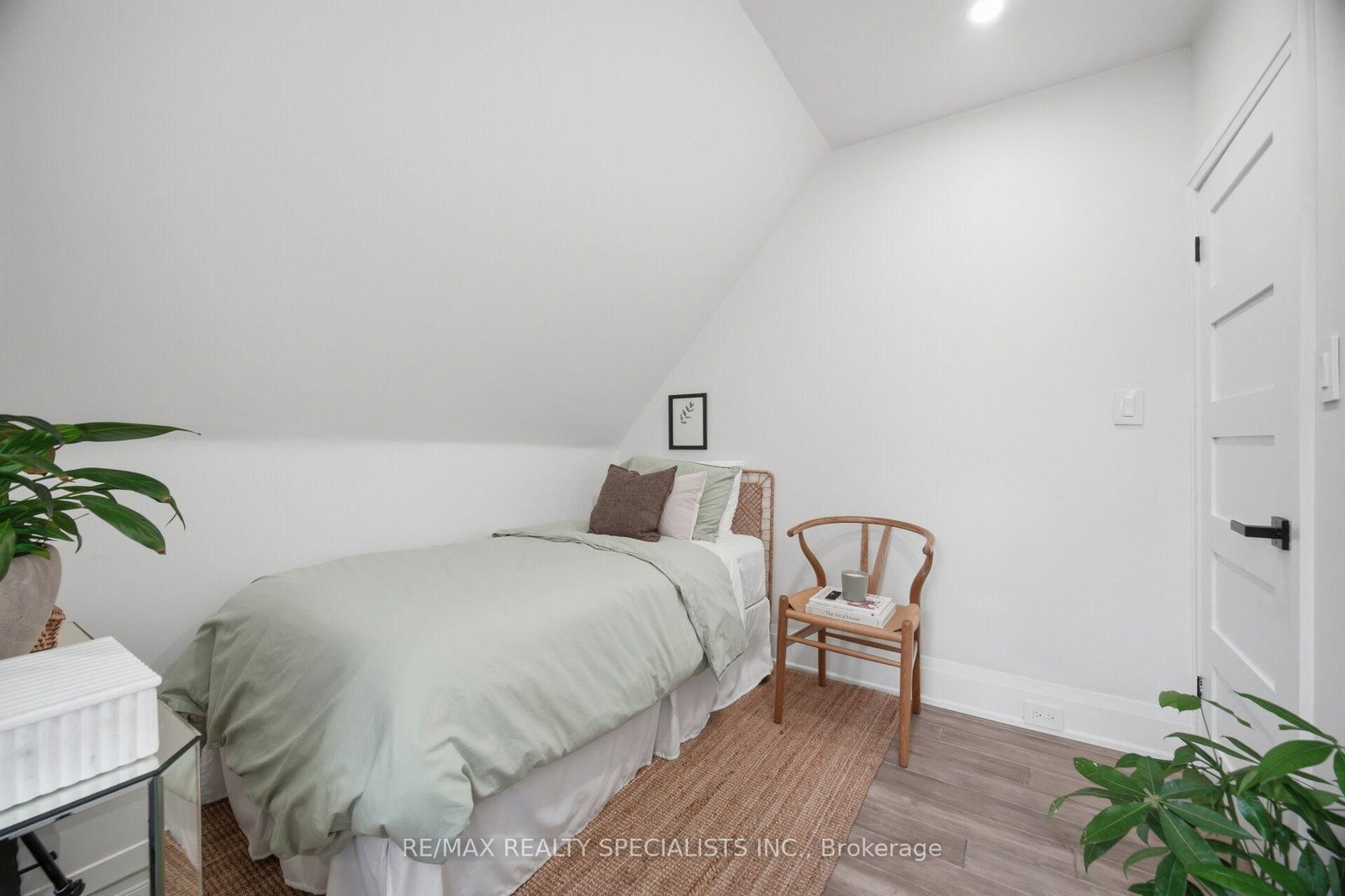 146 Campbell Avenue • Hamilton, ON photo 32