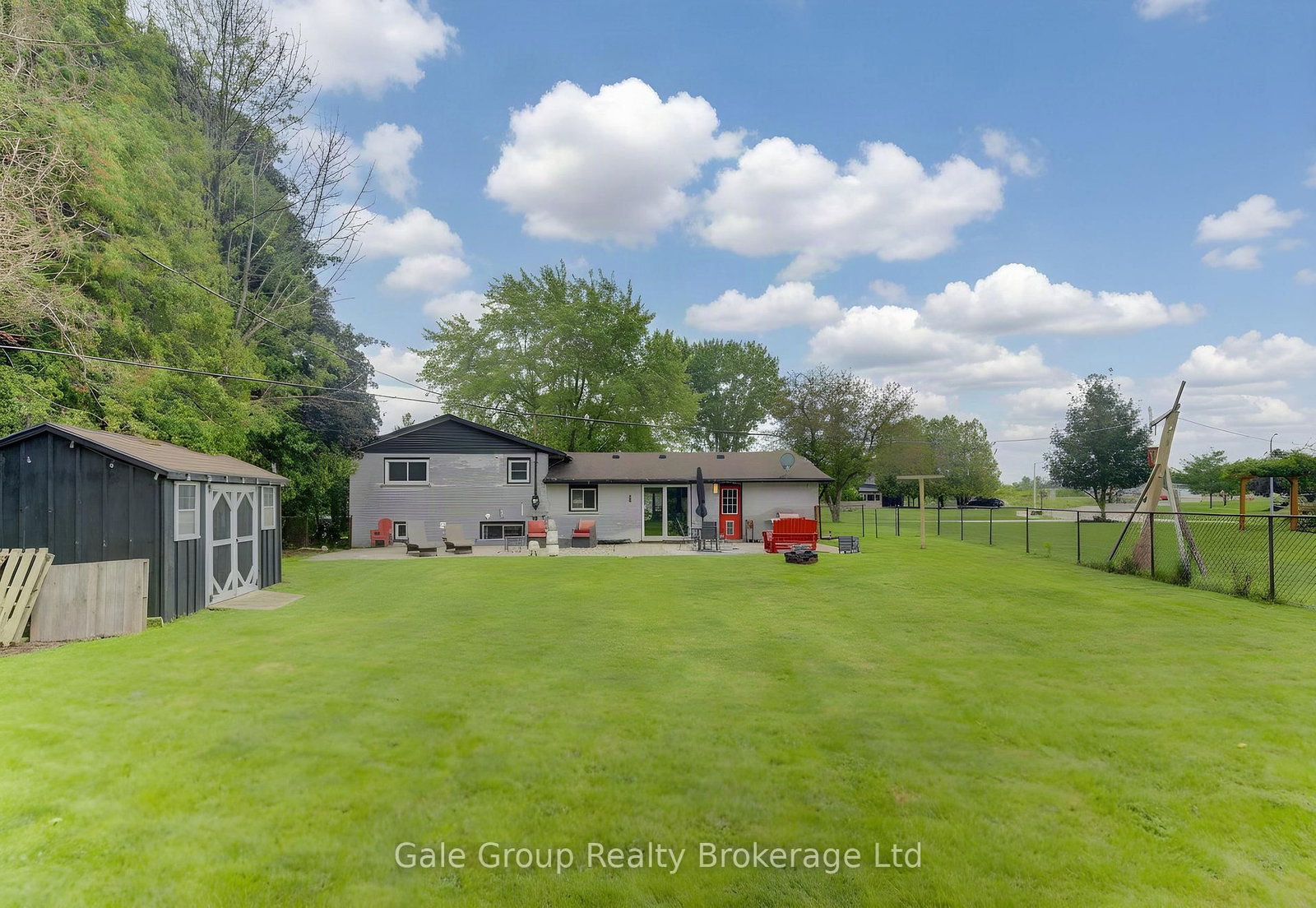 15 William Street • Tillsonburg, ON photo 24