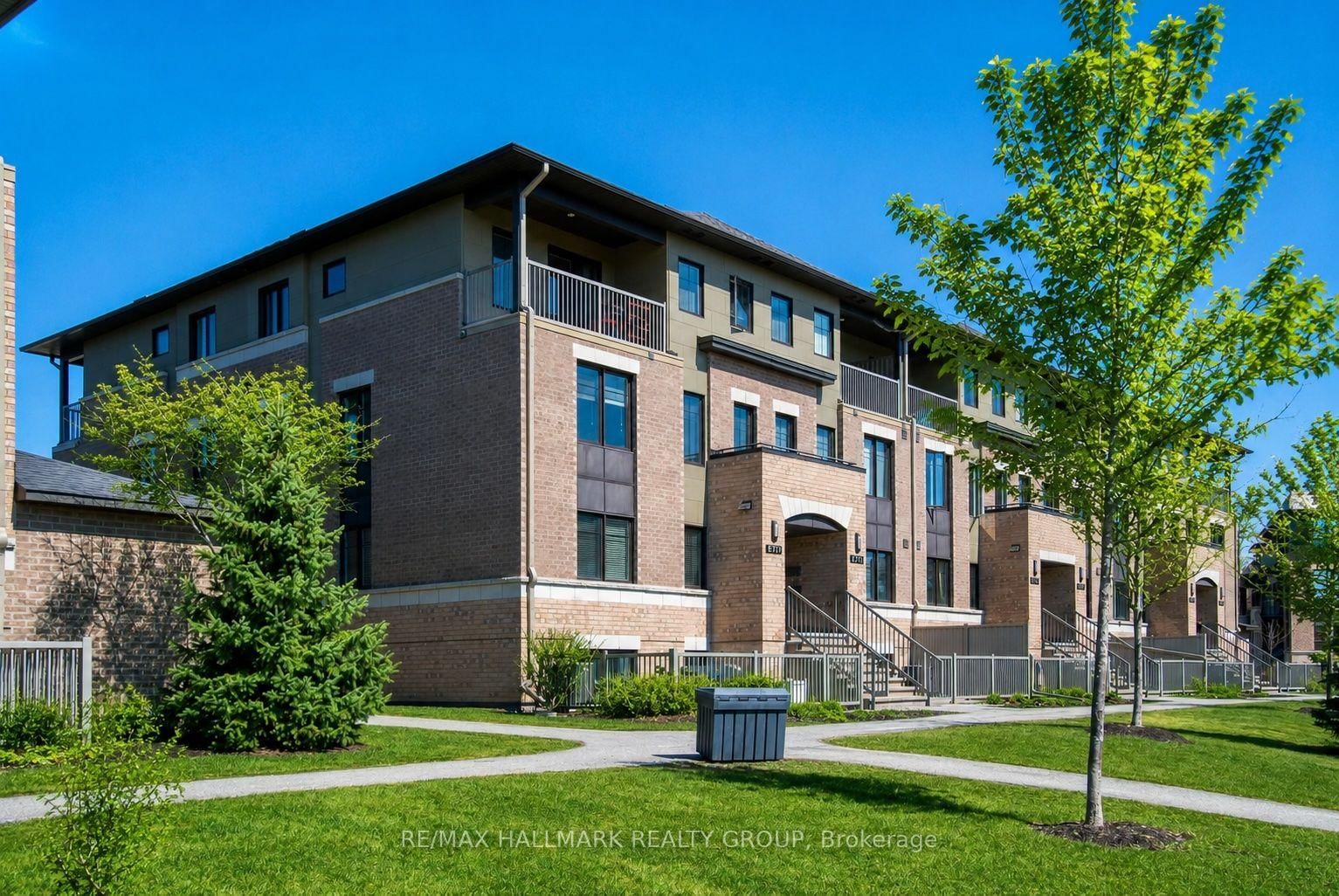 Front view of 255B Titanium Private, Ottawa