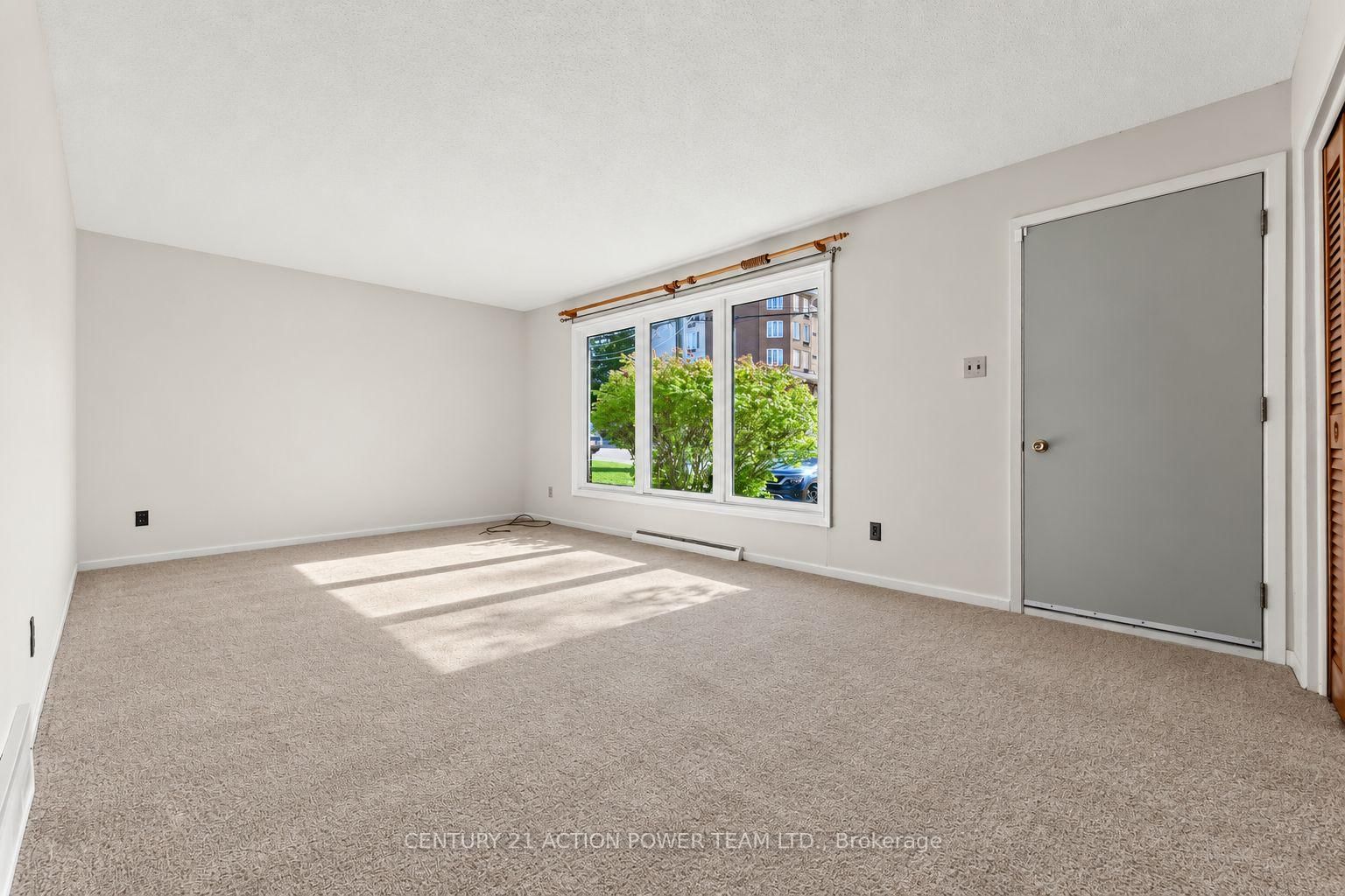 1349 Belcourt Boulevard S • Ottawa, ON photo 11