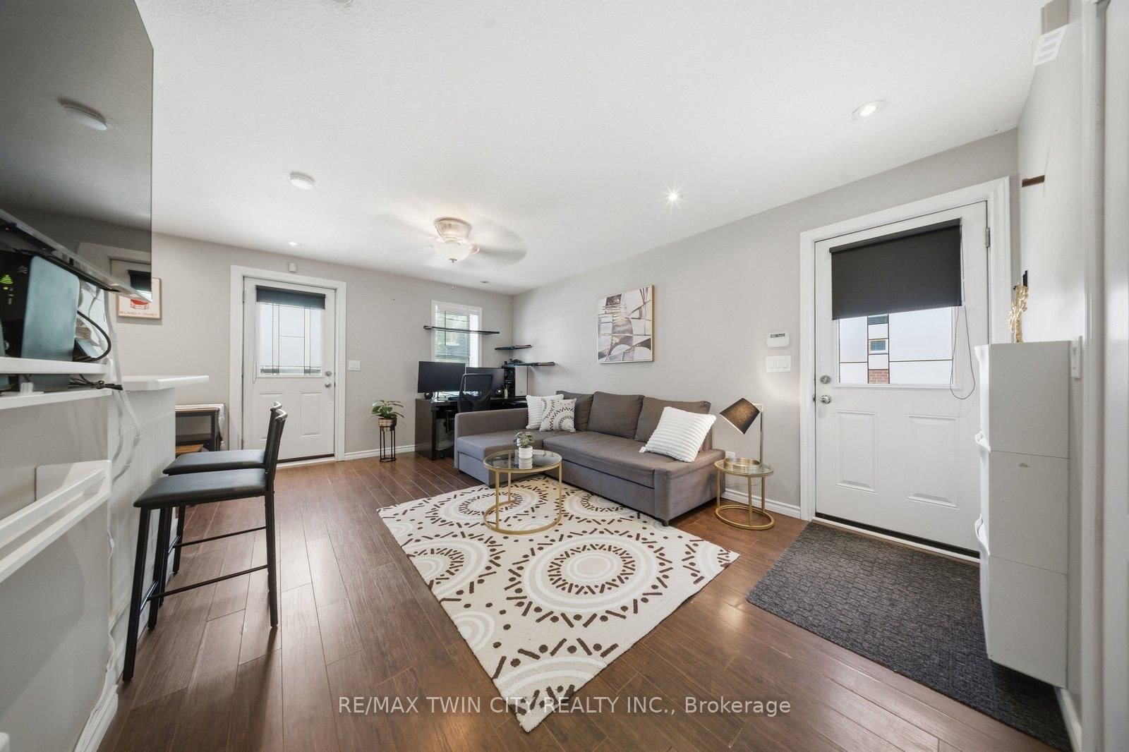 162 Grand River Avenue • Brantford, ON photo 14
