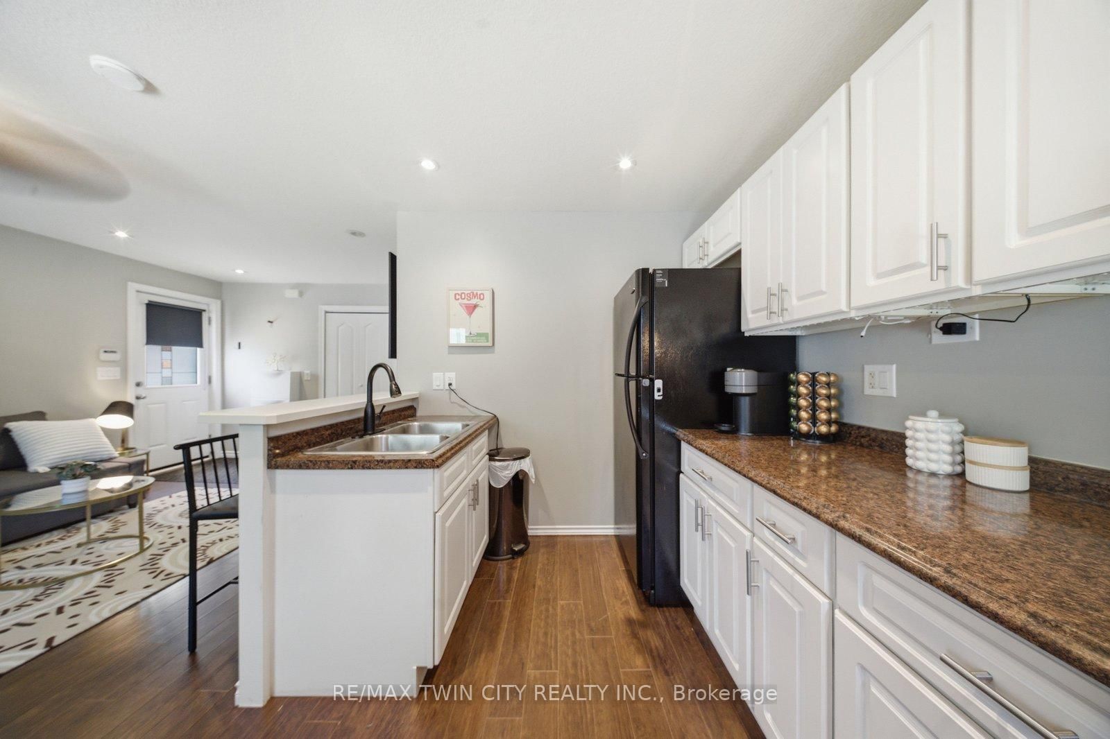 162 Grand River Avenue • Brantford, ON photo 18