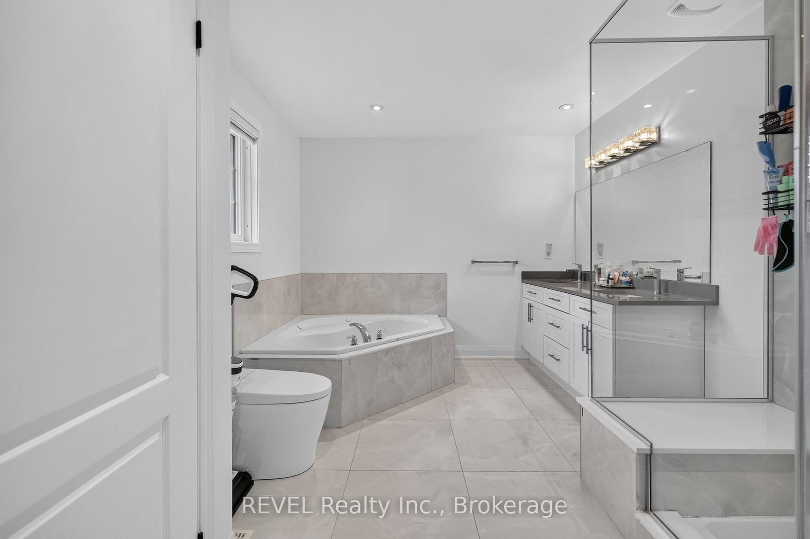282 Webster Road • Hamilton, ON photo 26