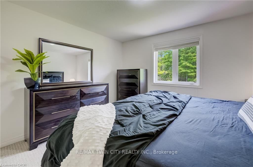 58 MARSHALL Drive • Guelph, ON photo 21