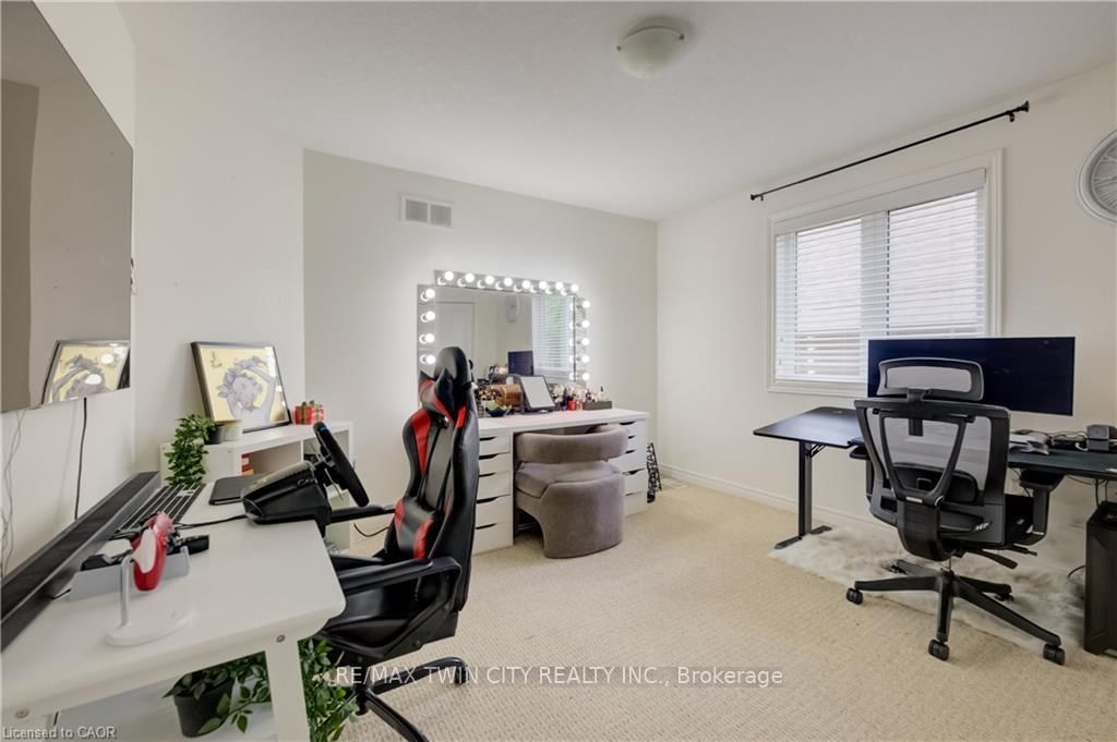 58 MARSHALL Drive • Guelph, ON photo 25