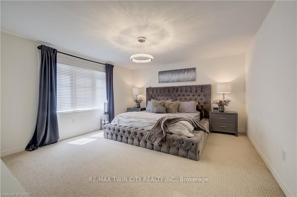 58 MARSHALL Drive • Guelph, ON photo 26