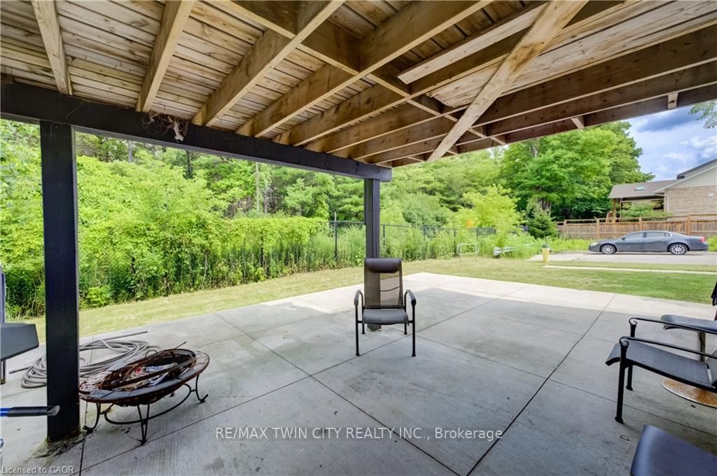 58 MARSHALL Drive • Guelph, ON photo 38