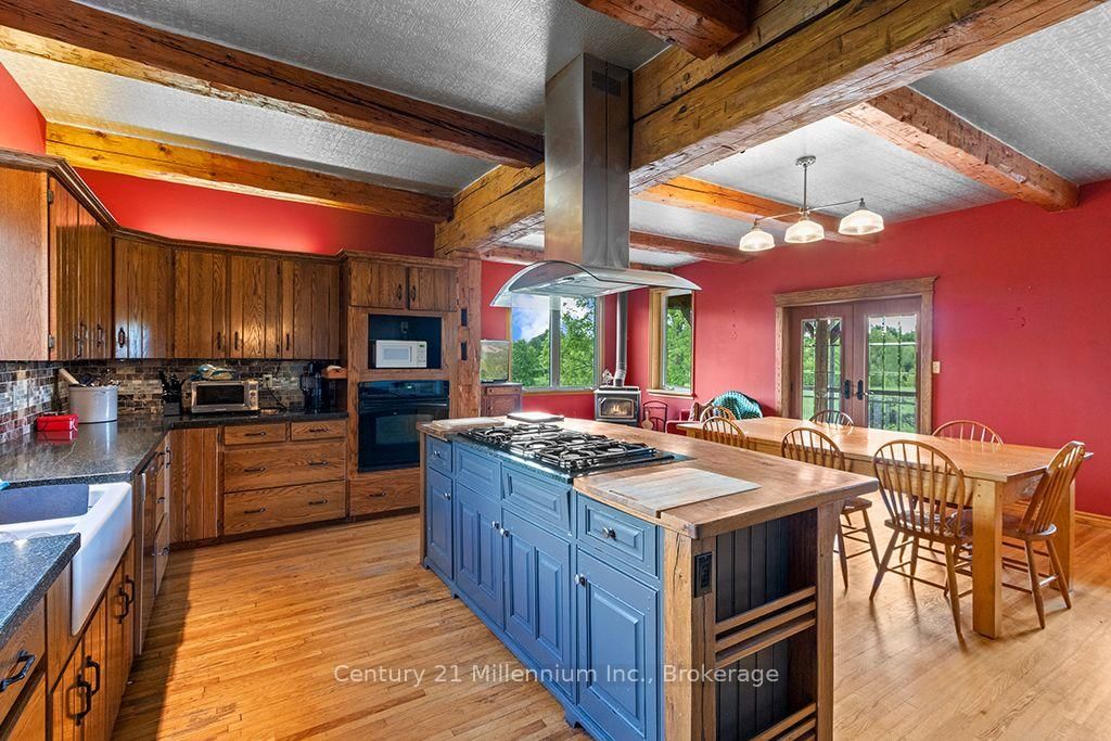 233673 2 WGR Concession • West Grey, ON photo 17