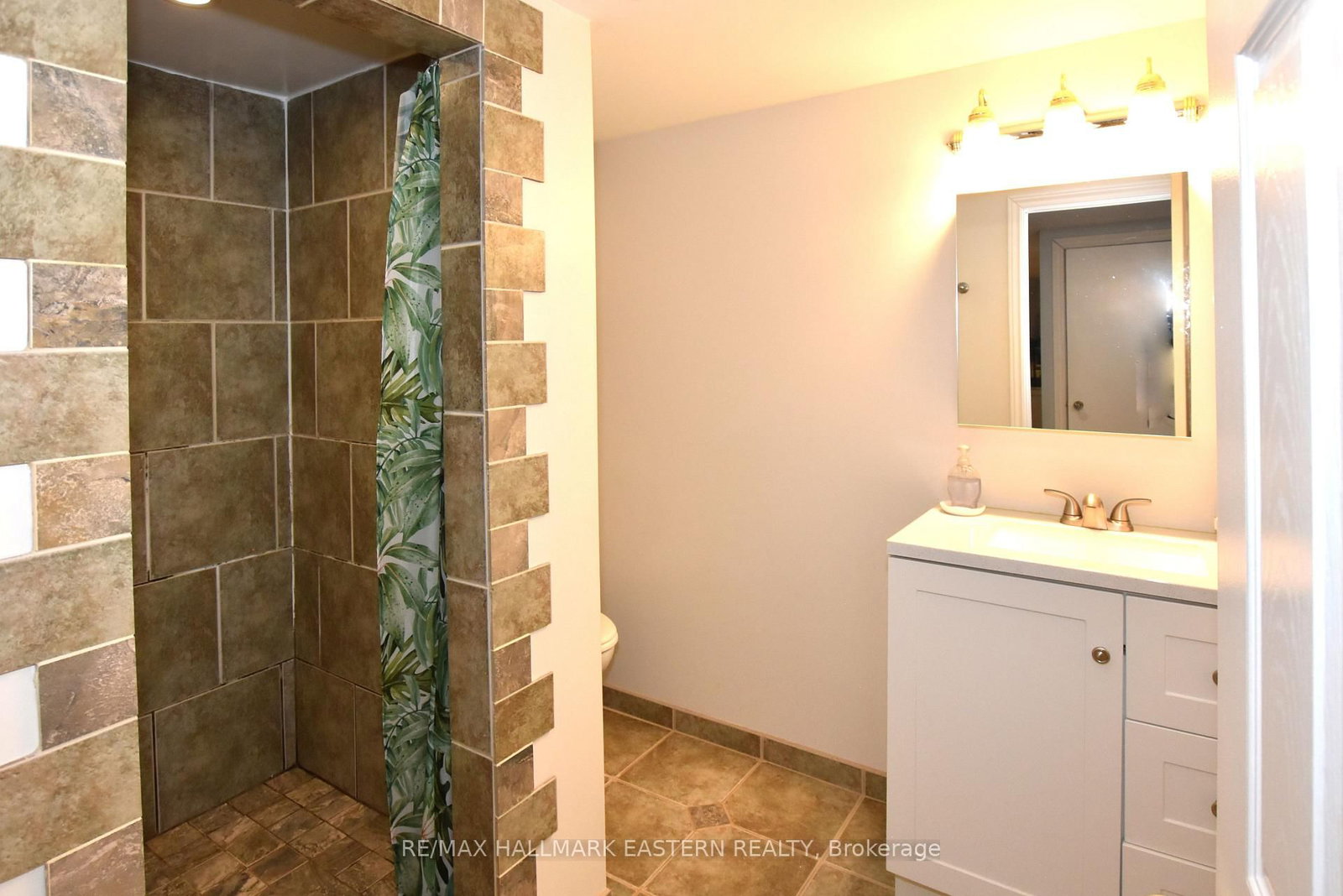 819 Rishor Crescent • Peterborough, ON photo 18