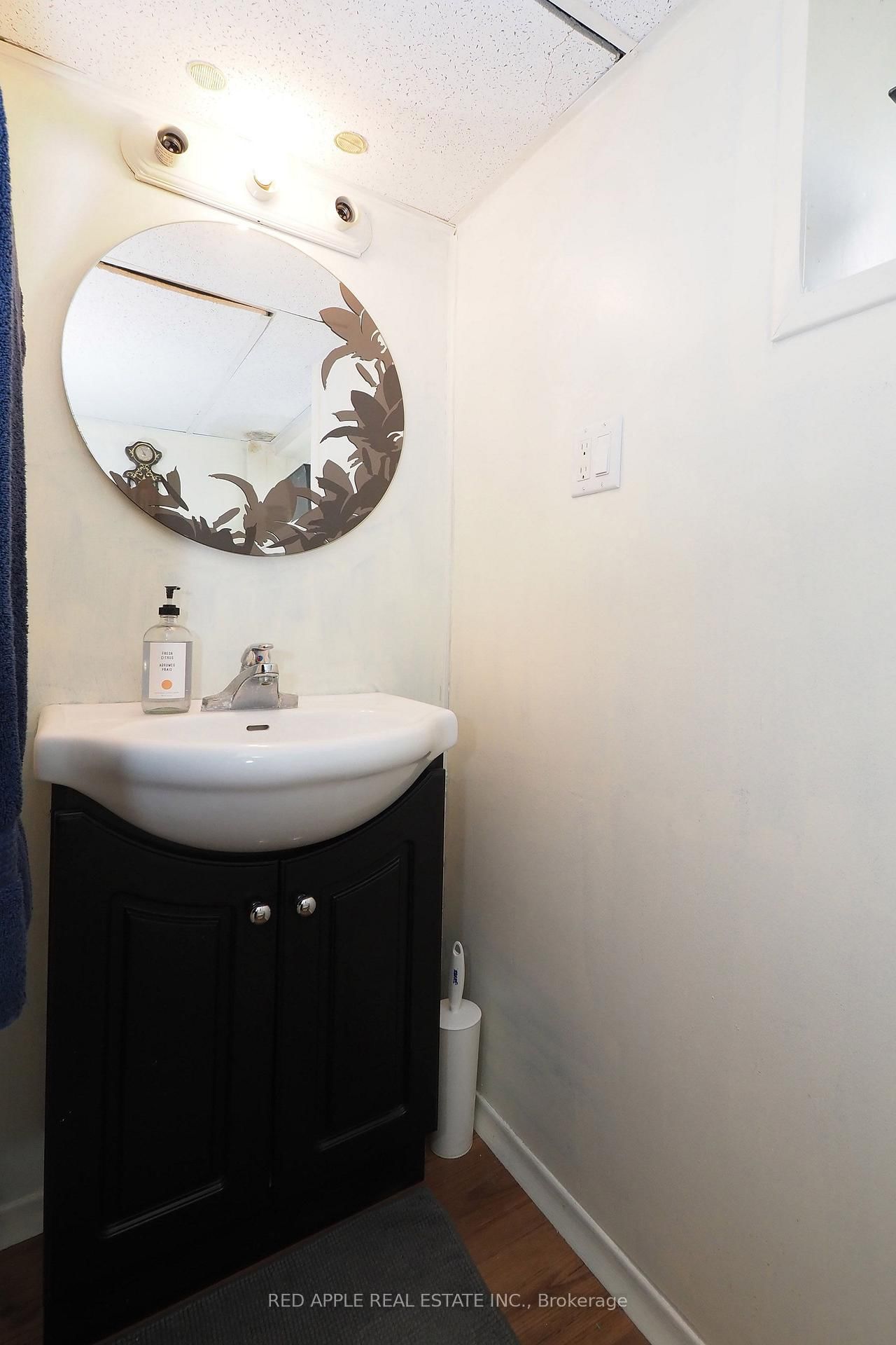 65 Elgin Street S • Cambridge, ON photo 29