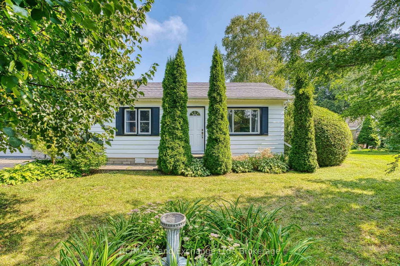 72 Grey Street S