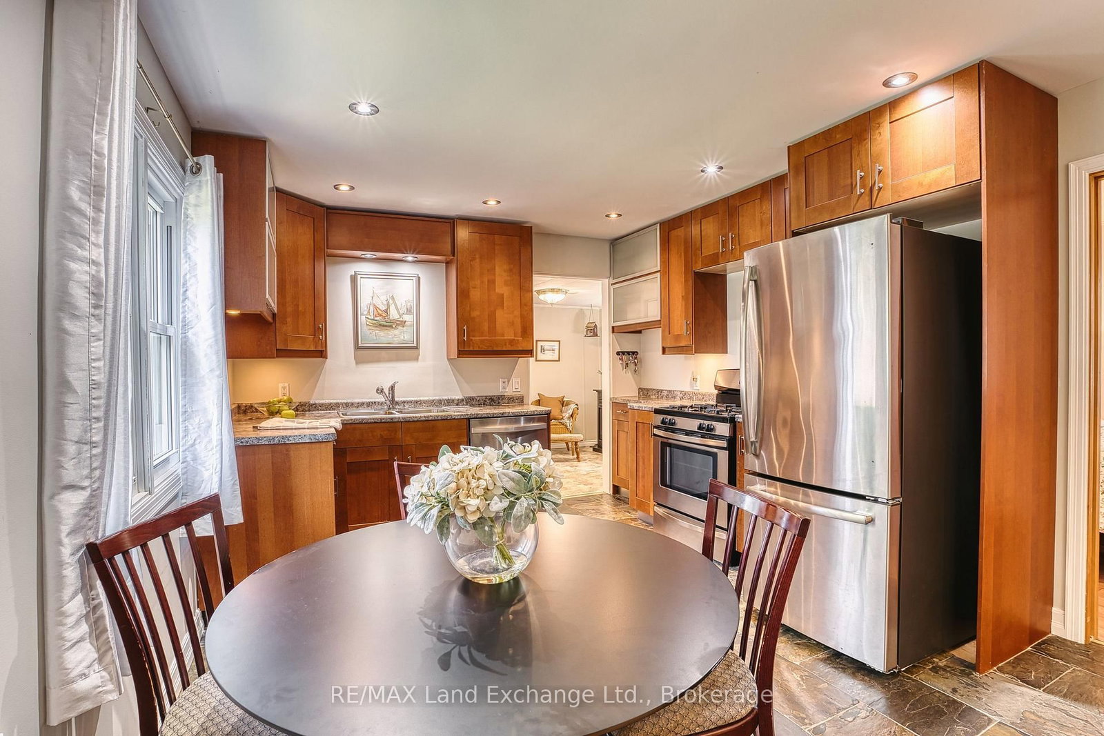 72 Grey Street S • Saugeen Shores, ON photo 10