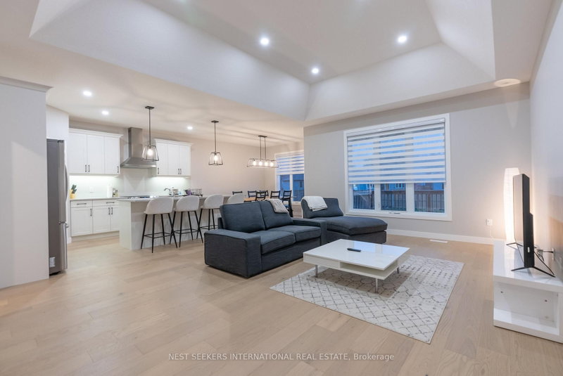 144 Foxborough Place