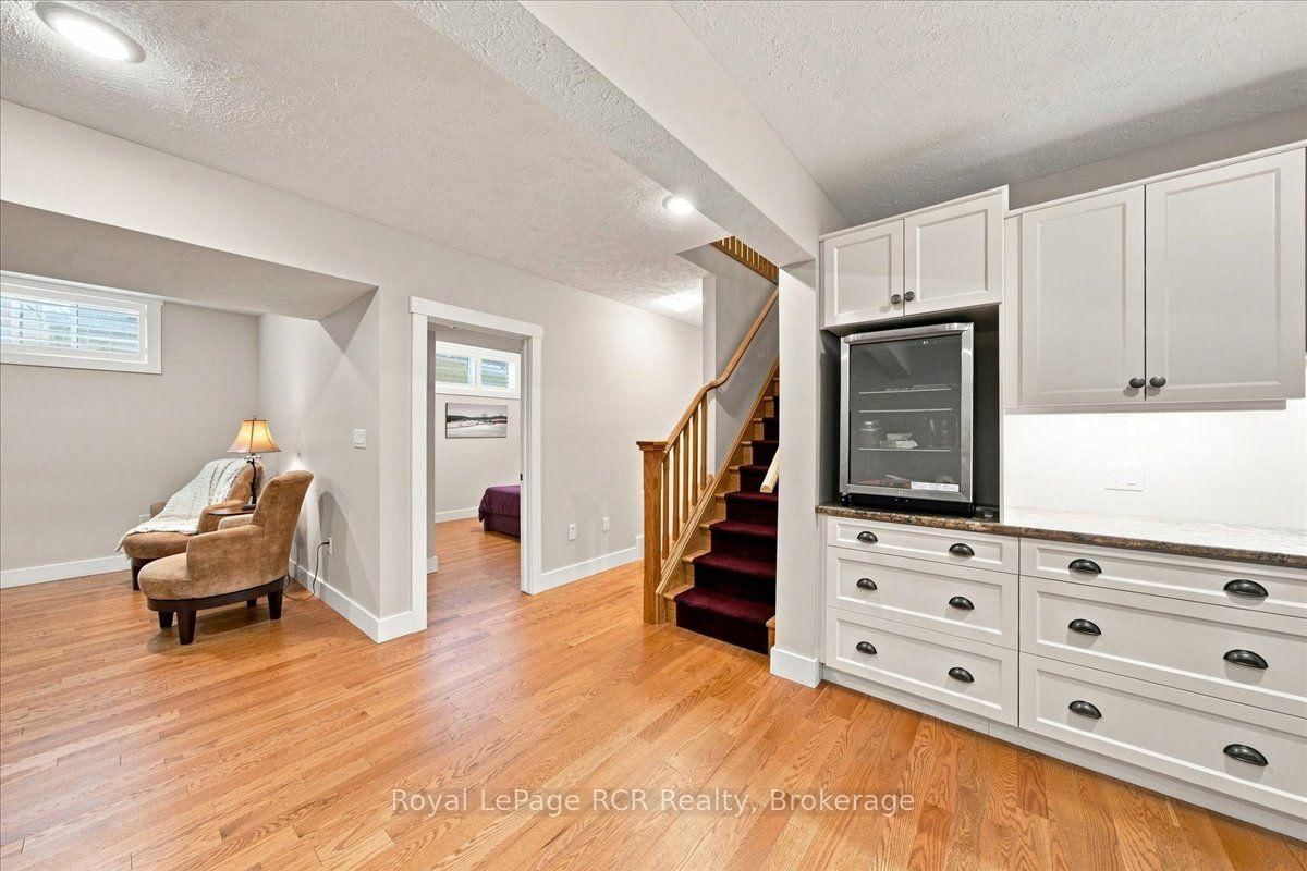 323 5th Avenue W • Owen Sound, ON photo 32