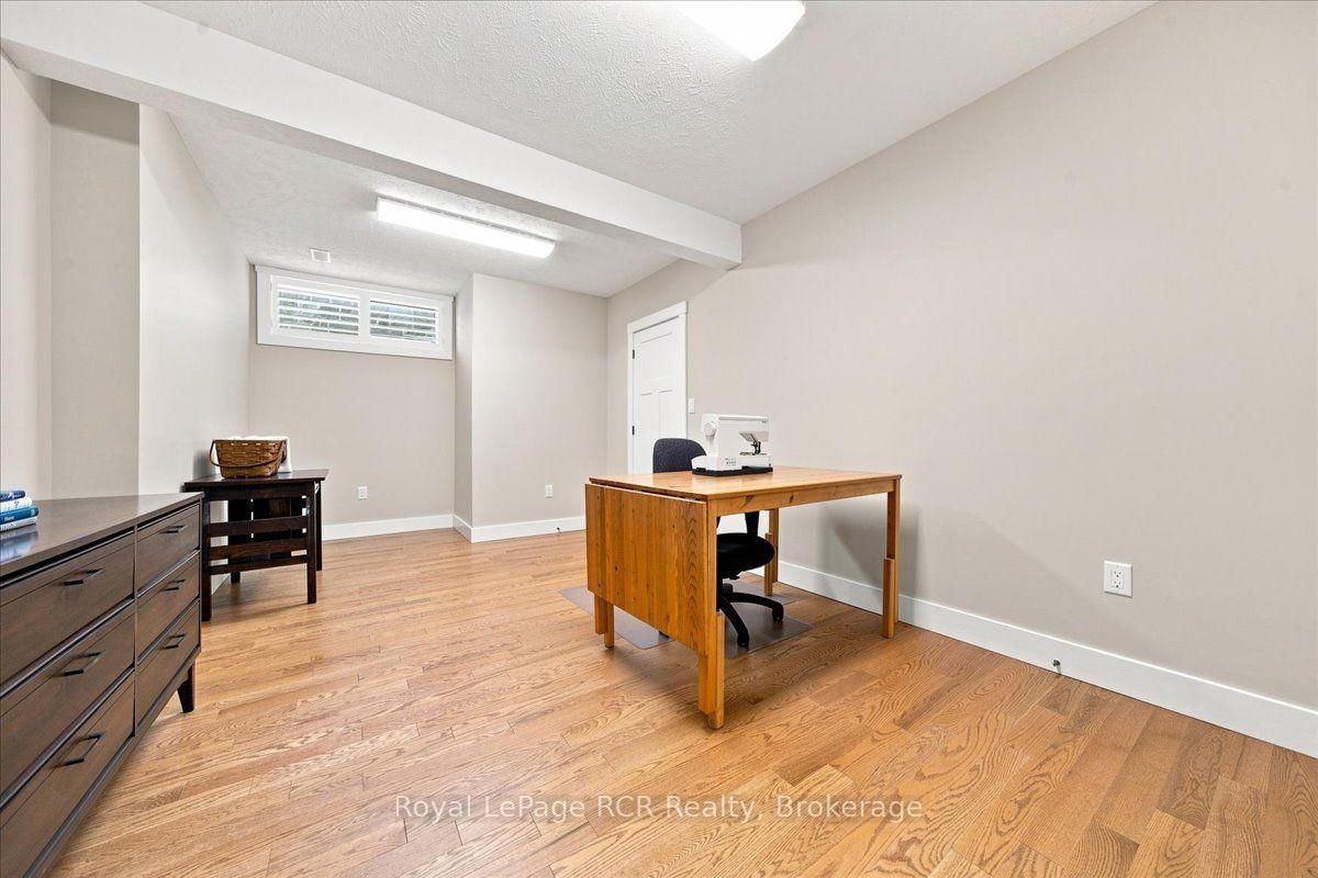 323 5th Avenue W • Owen Sound, ON photo 39