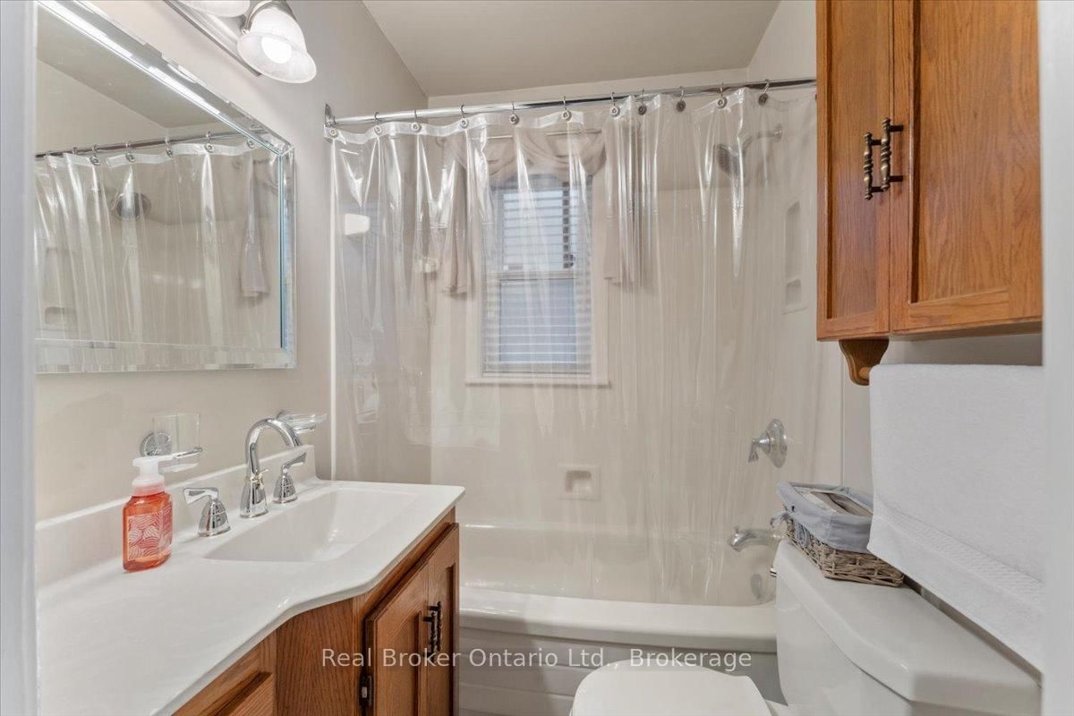 193 Huxley Avenue S • Hamilton, ON photo 21