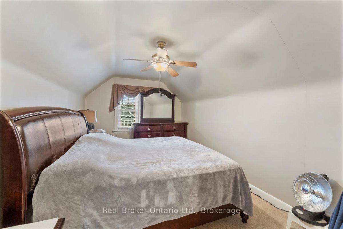193 Huxley Avenue S • Hamilton, ON photo 24