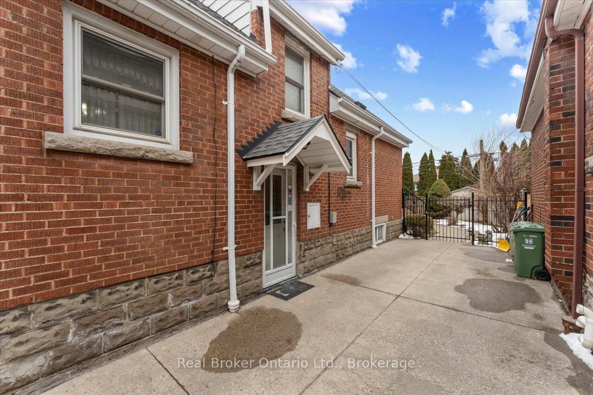 193 Huxley Avenue S • Hamilton, ON photo 36