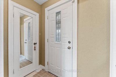 193 Huxley Avenue S • Hamilton, ON photo 4