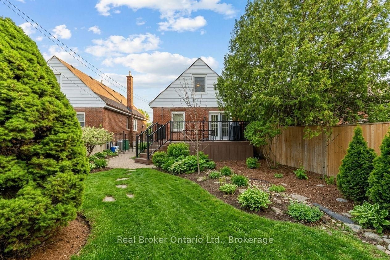 193 Huxley Avenue S • Hamilton, ON photo 41