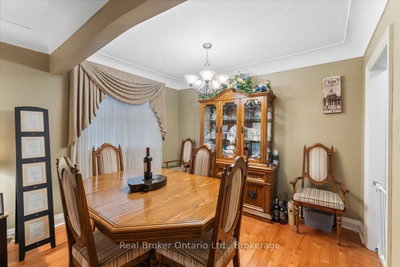 193 Huxley Avenue S • Hamilton, ON photo 8
