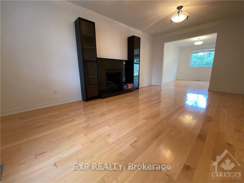 34 BROCKINGTON Crescent
