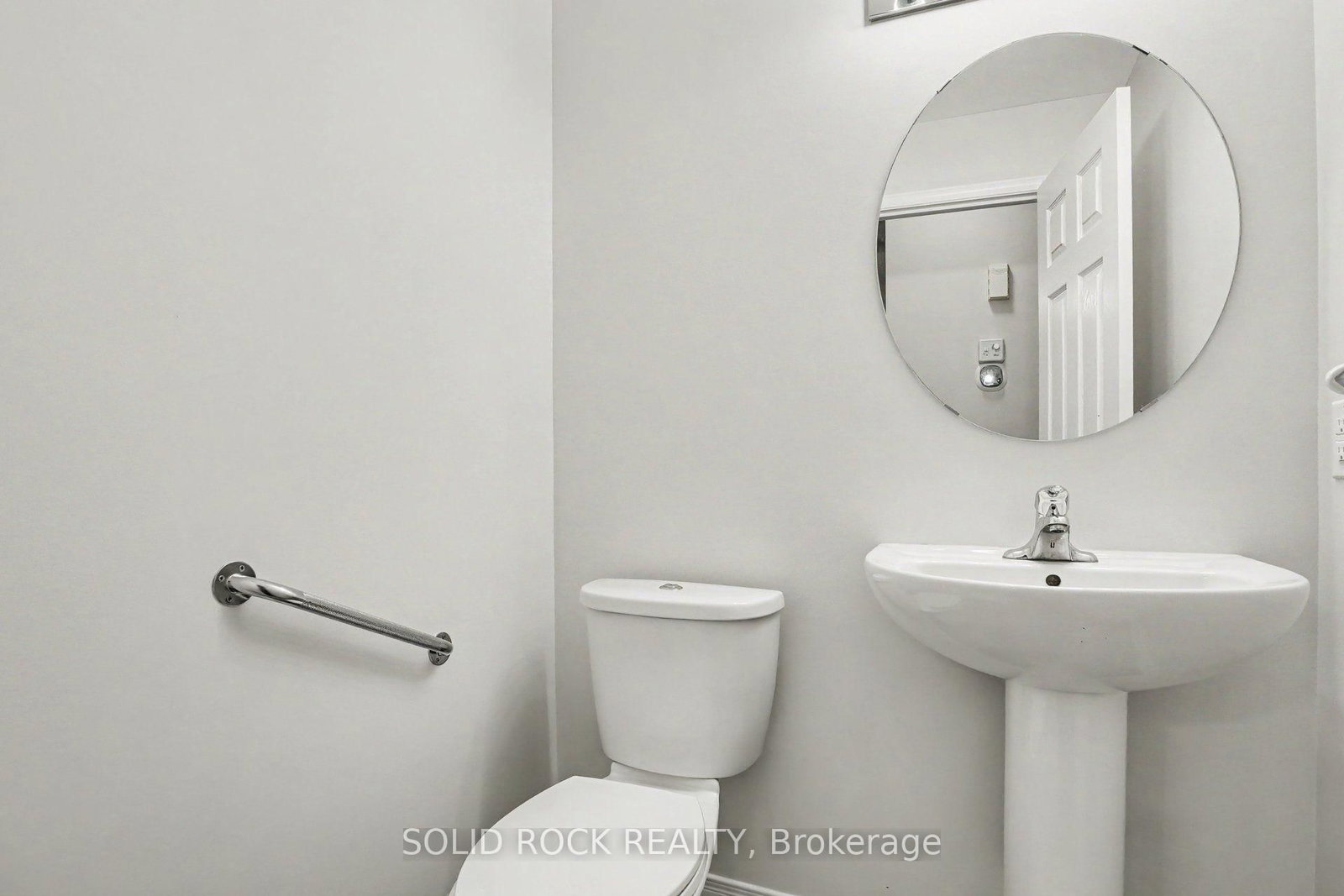 639 Via Campanale Avenue • Ottawa, ON photo 8