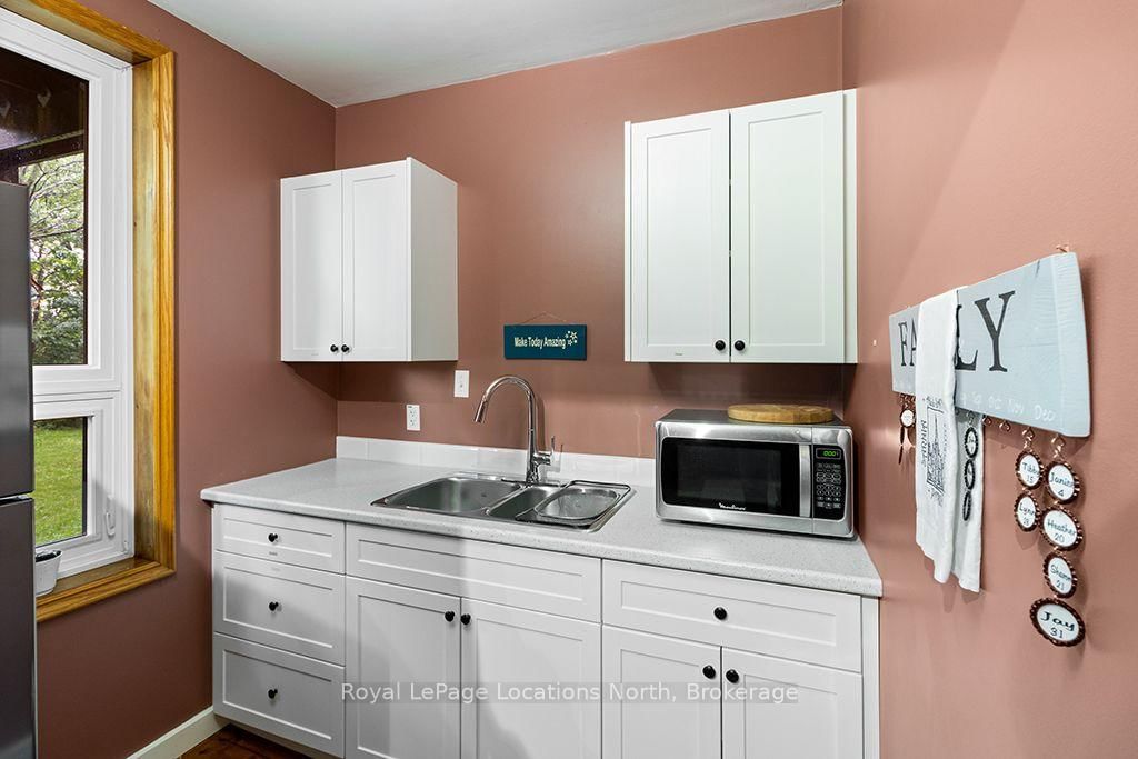 105 Craig Street • North Middlesex, ON photo 19