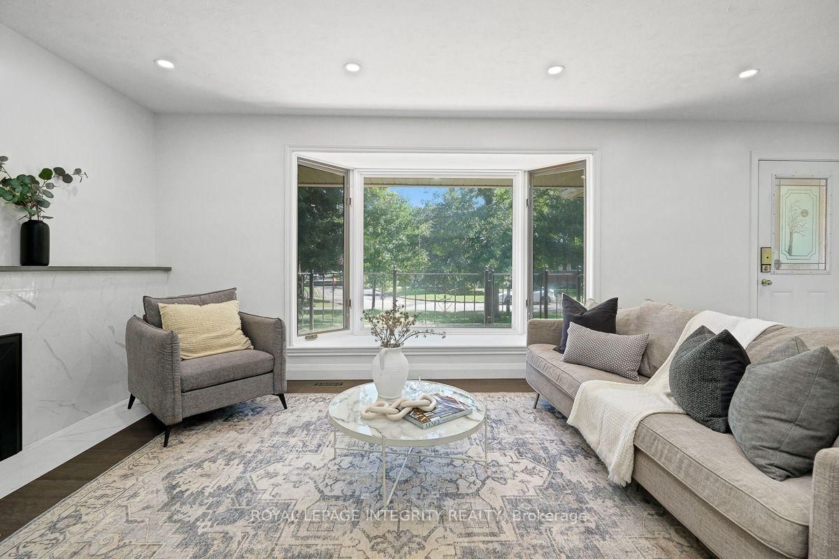2317 Elmira Drive • Ottawa, ON photo 12