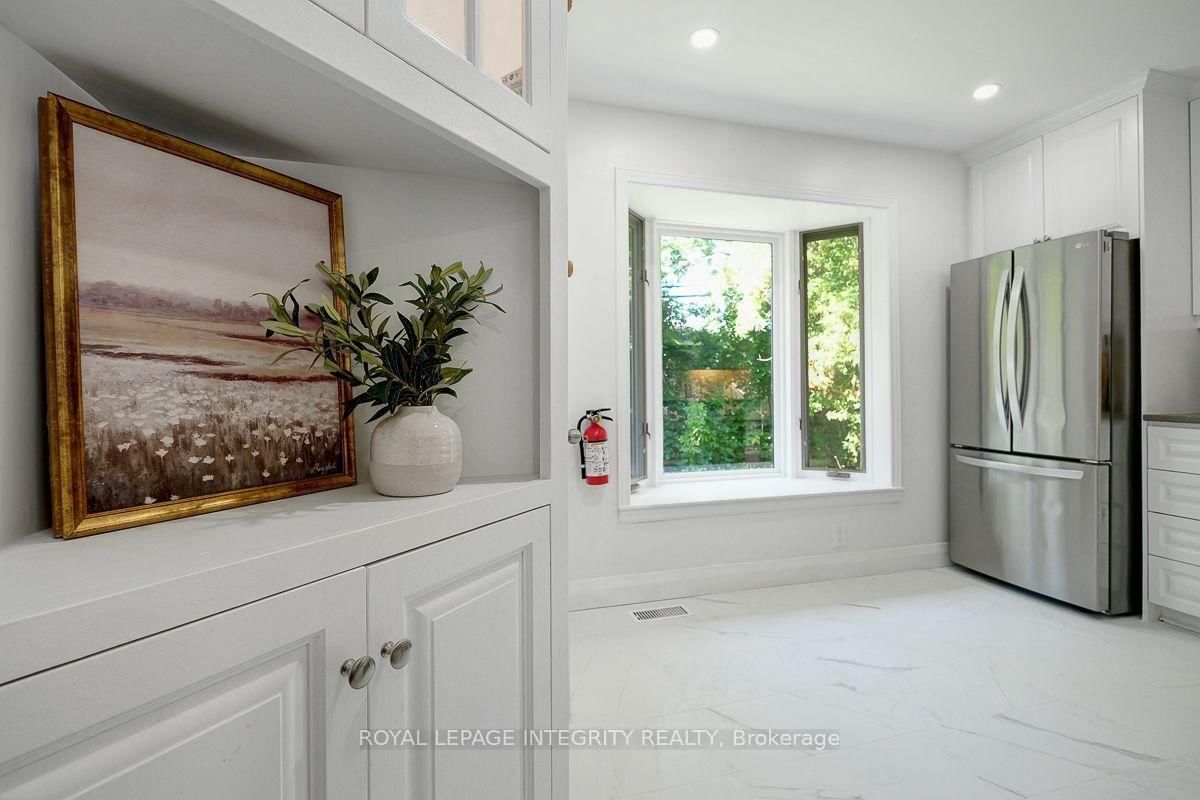 2317 Elmira Drive • Ottawa, ON photo 15