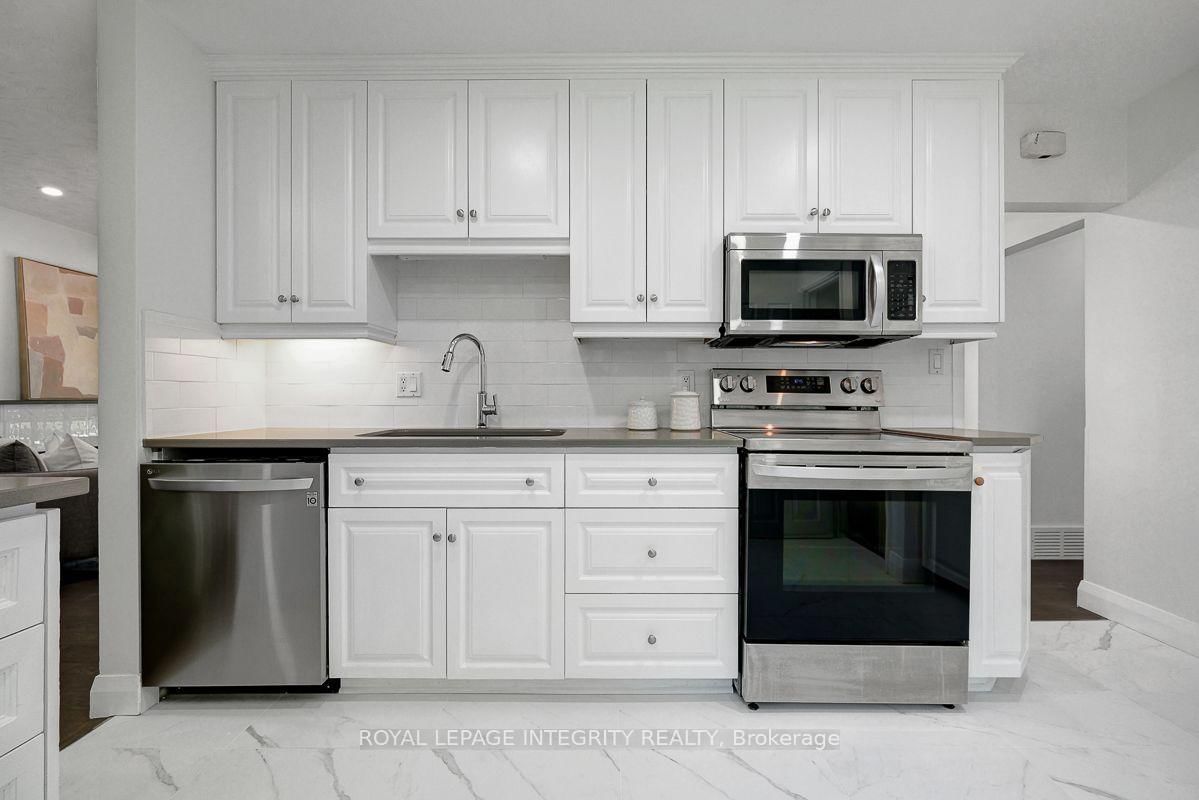2317 Elmira Drive • Ottawa, ON photo 17