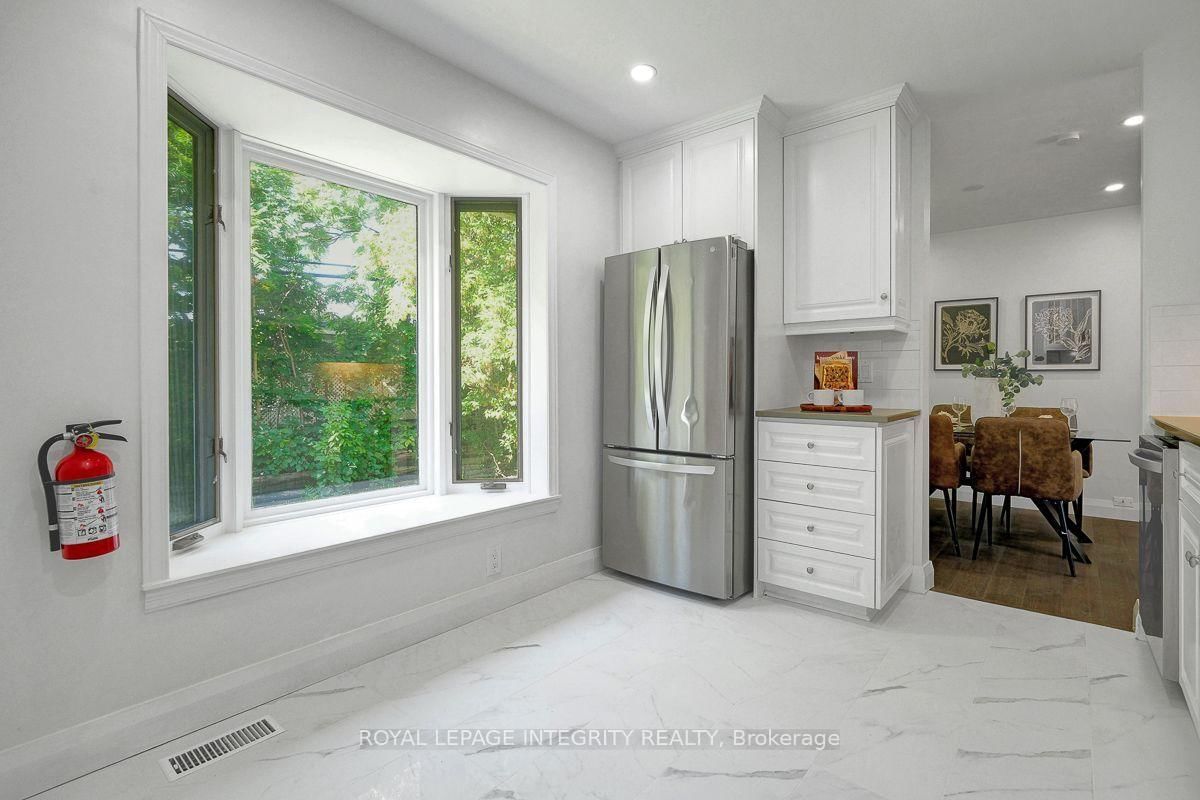 2317 Elmira Drive • Ottawa, ON photo 19