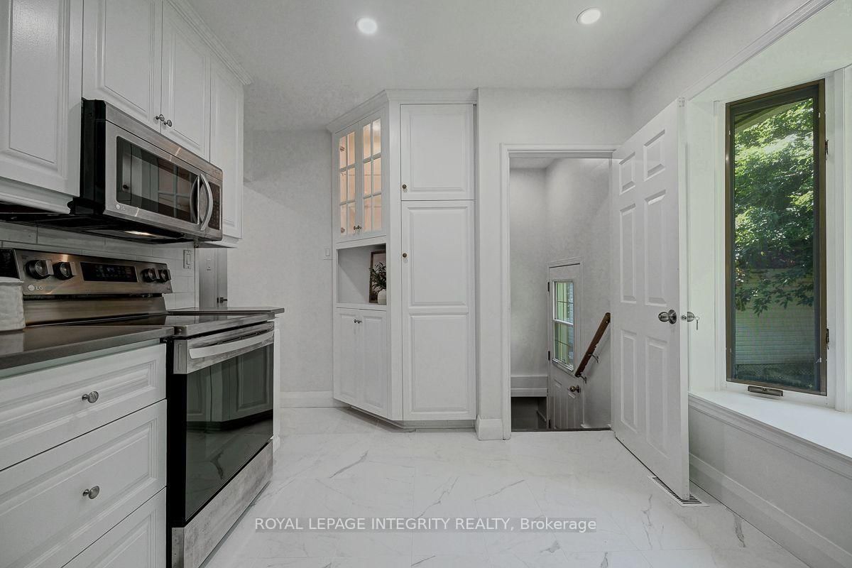 2317 Elmira Drive • Ottawa, ON photo 20