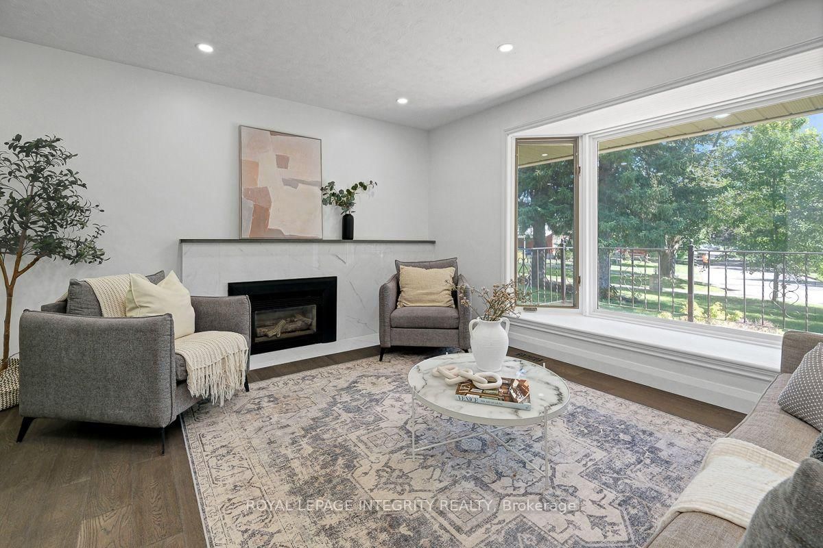 2317 Elmira Drive • Ottawa, ON photo 9