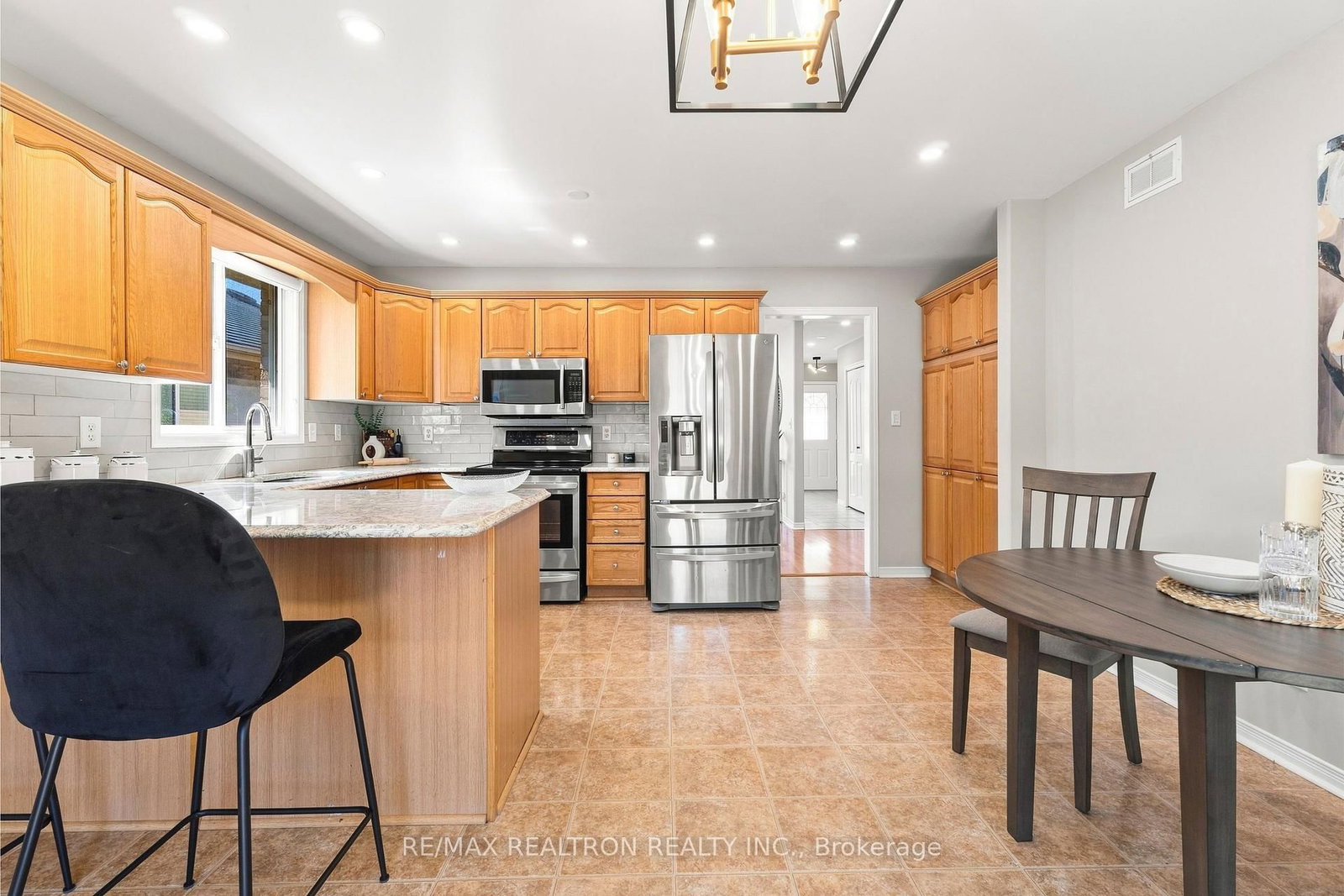 25 Linden Lane • Belleville, ON photo 15