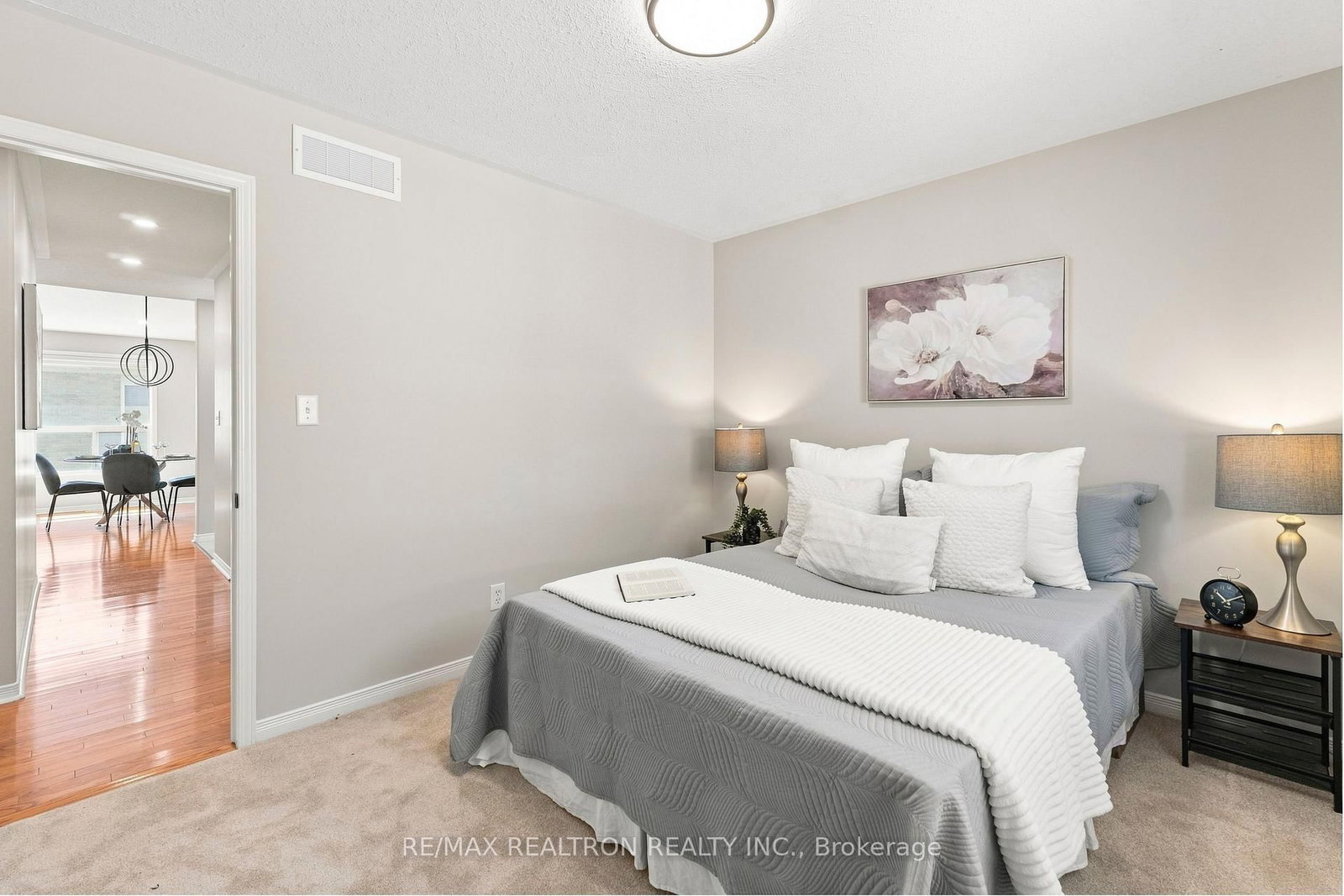 25 Linden Lane • Belleville, ON photo 19