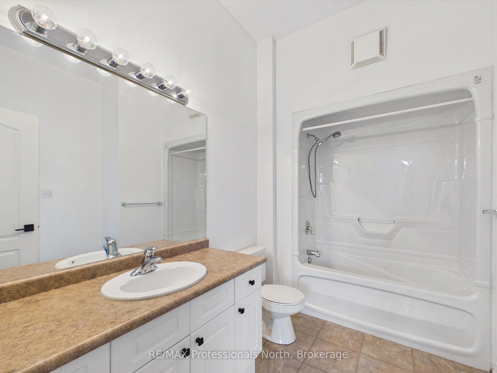 24 Ontario Street • #501 • Bracebridge, ON photo 30