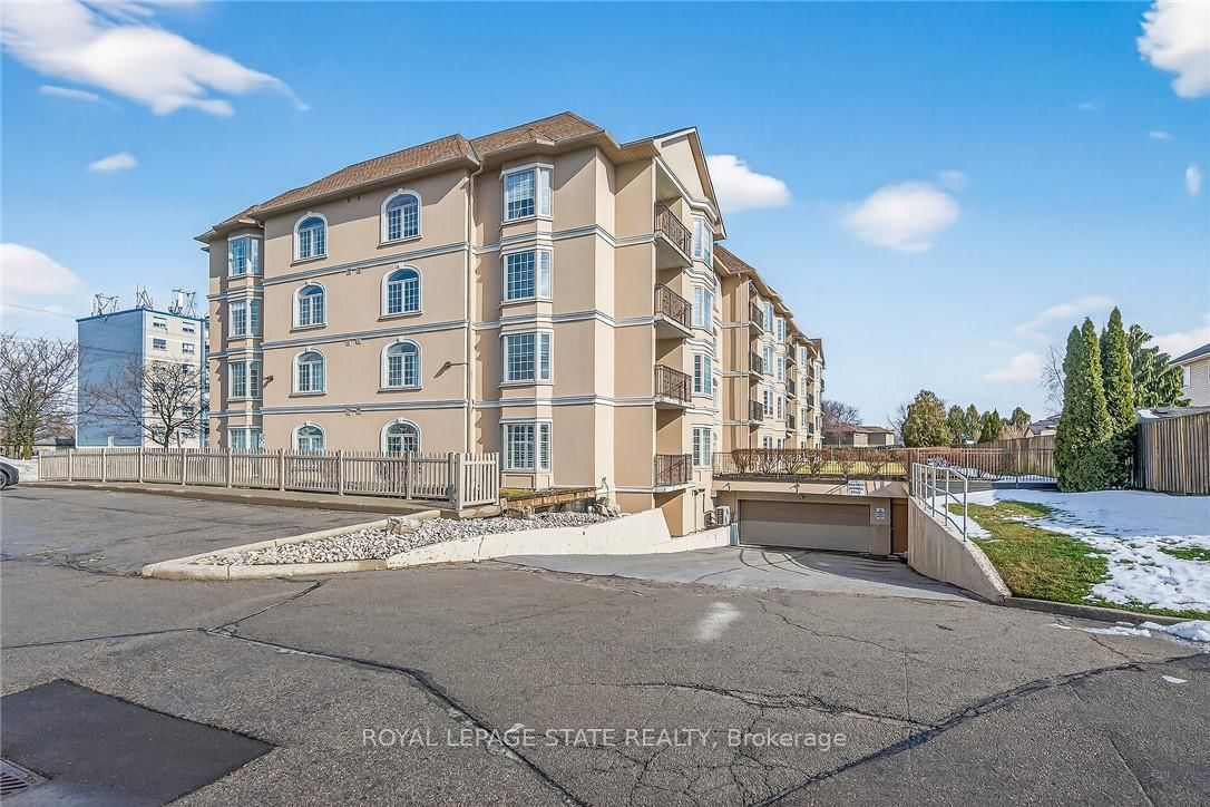908 Mohawk Road E • #308 • Hamilton, ON photo 4