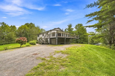 489 Twin Sisters Lake Road • Limoges, ON photo 2