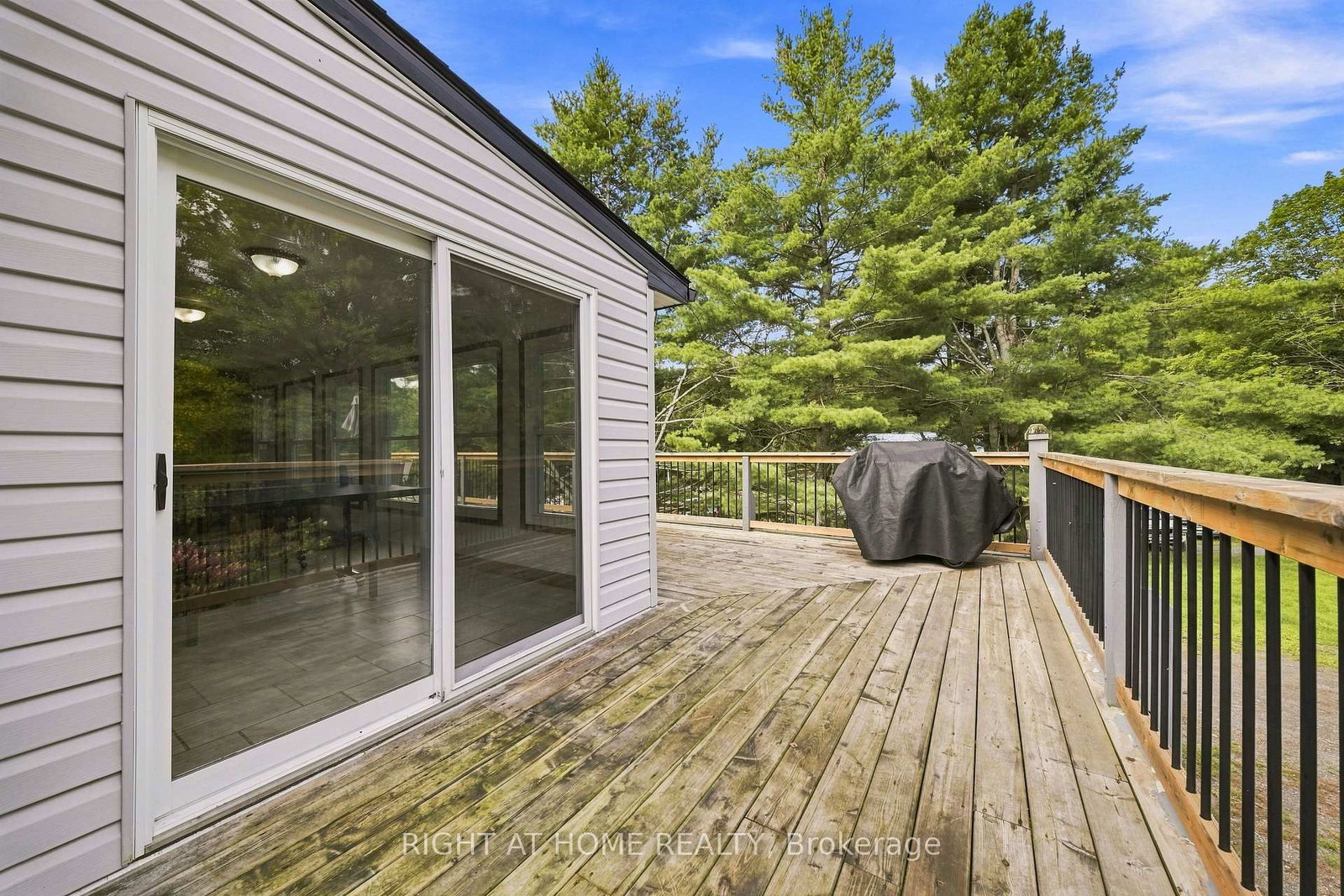 489 Twin Sisters Lake Road • Limoges, ON photo 31