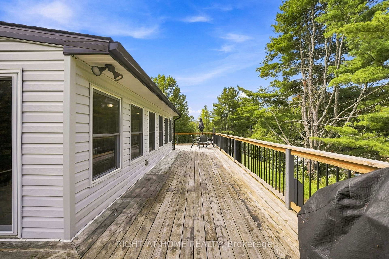 489 Twin Sisters Lake Road • Limoges, ON photo 32