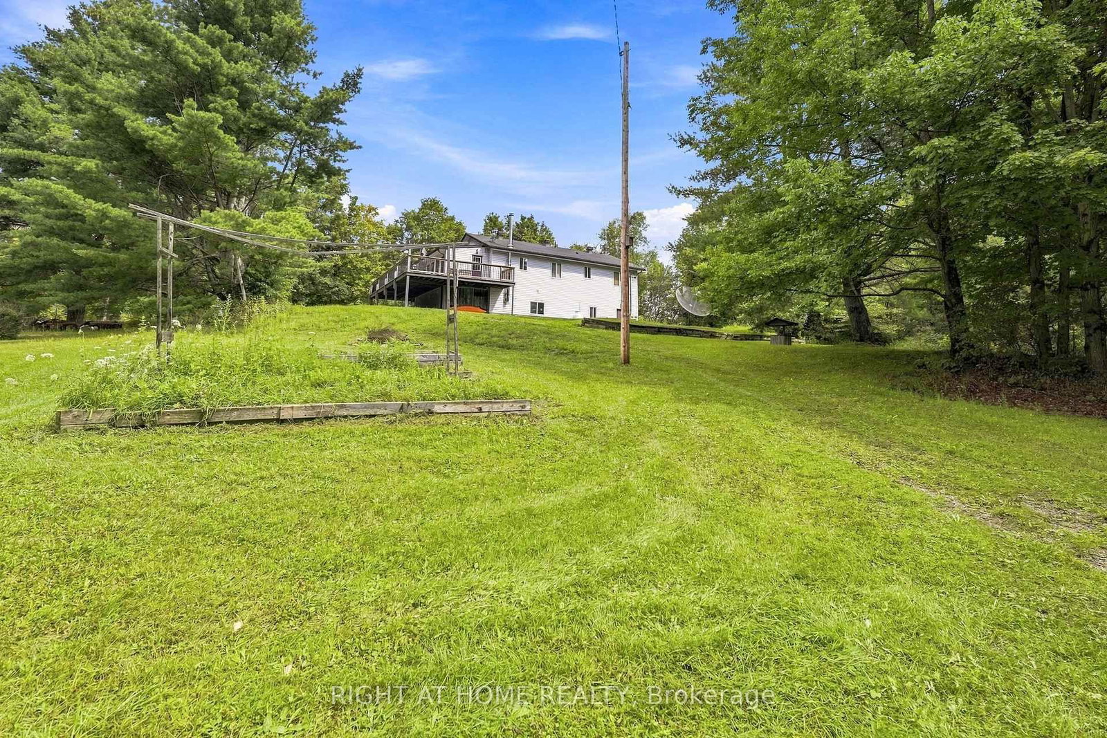 489 Twin Sisters Lake Road • Limoges, ON photo 41