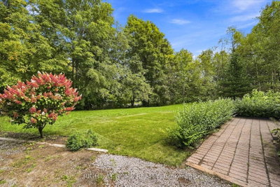 489 Twin Sisters Lake Road • Limoges, ON photo 5