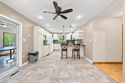 489 Twin Sisters Lake Road • Limoges, ON photo 9