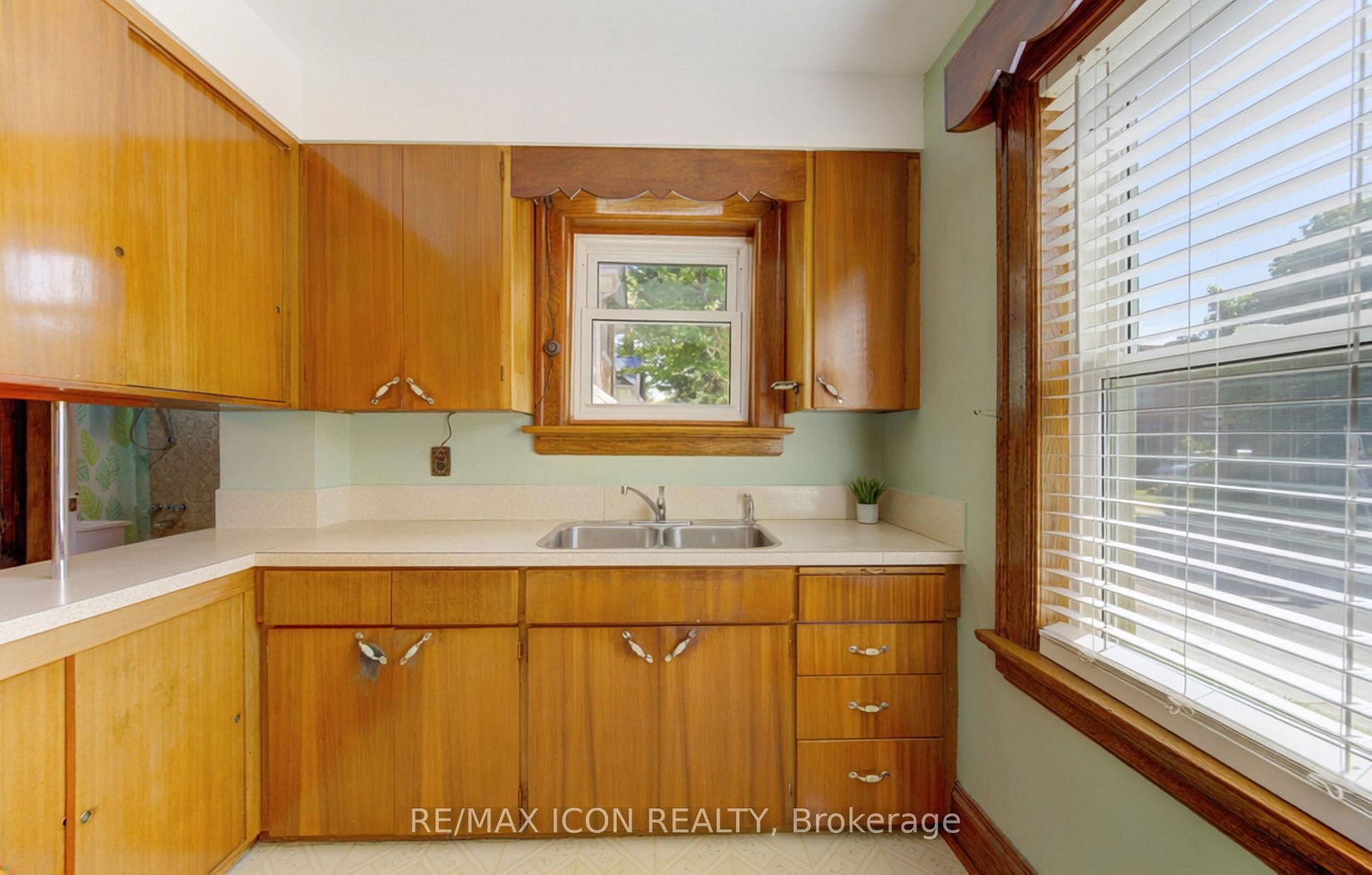 224 Weber Street E • Kitchener, ON photo 20