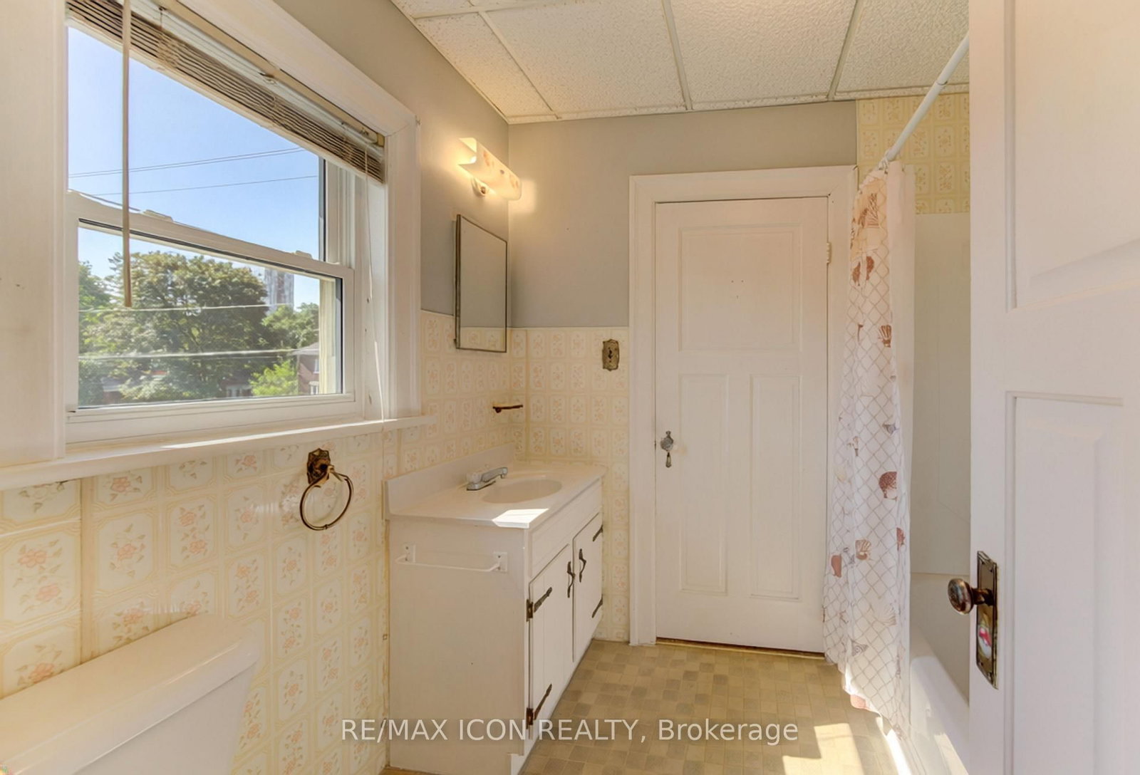 224 Weber Street E • Kitchener, ON photo 30