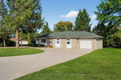 Detached House for lease at 10 Delong Drive, Ottawa, Ontario, K1J 7E6 - Beacon Hill North - MLS: X13745588