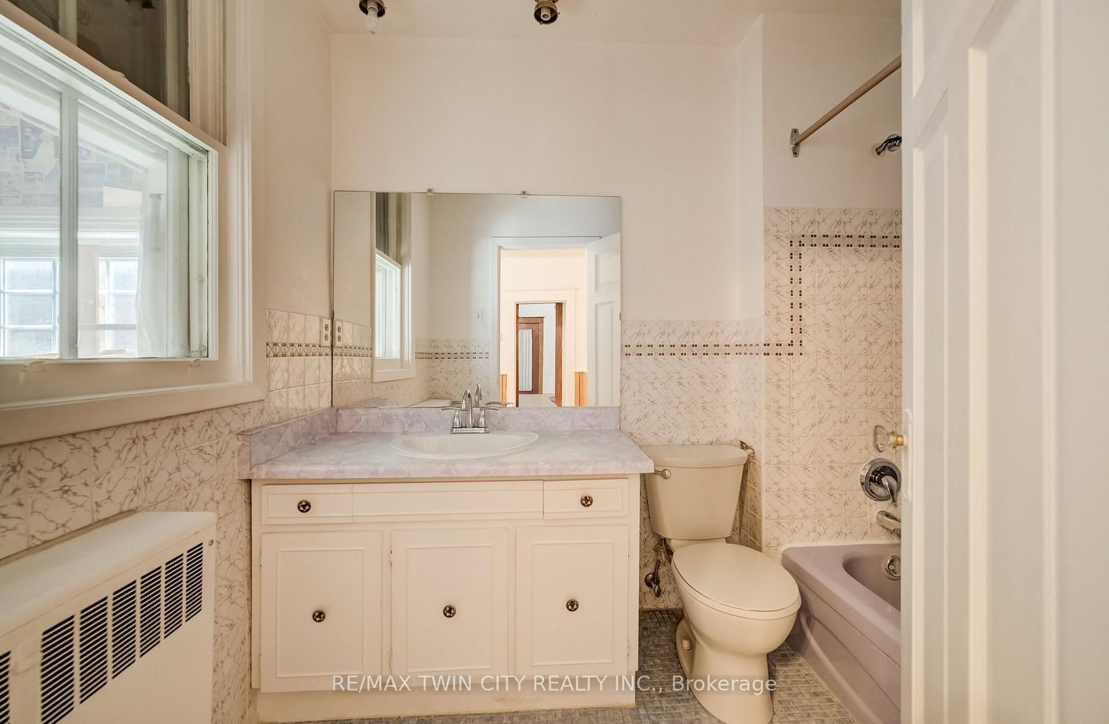 211 Main Street • Cambridge, ON photo 18